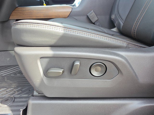 New 2026 Chevrolet Silverado 2500 High Country w/ High Country Premium Package AWD/4WD image 39