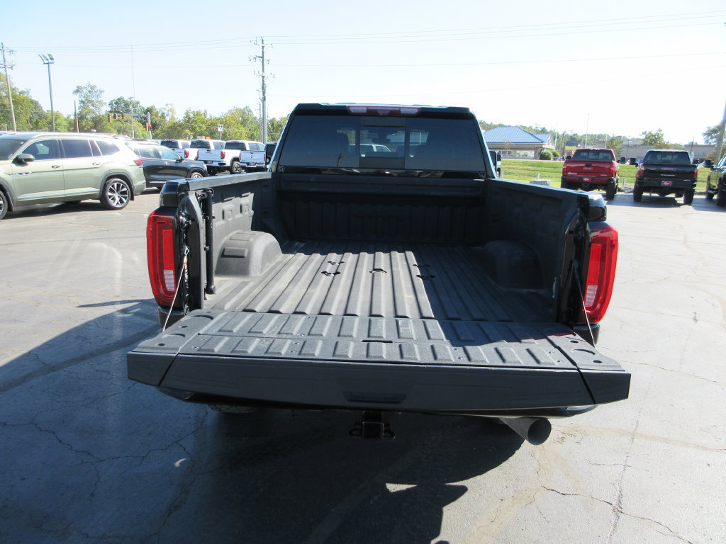 Used 2023 GMC Sierra 2500 AT4 w/ AT4 Premium Plus Package AWD/4WD image 7