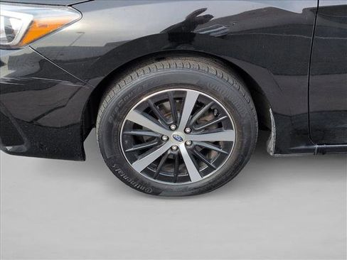 Used 2019 Subaru Impreza 2.0i Premium image 14