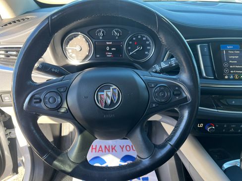 Used 2021 Buick Enclave Essence w/ Sound and Sites Package image 9