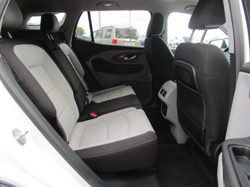 Used 2021 GMC Terrain SLE w/ Driver Convenience Package AWD/4WD image 14