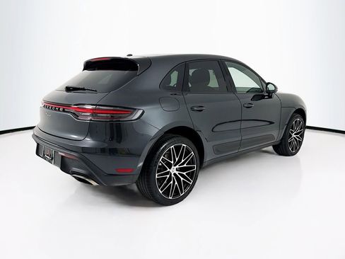 Certified 2025 Porsche Macan AWD/4WD image 9