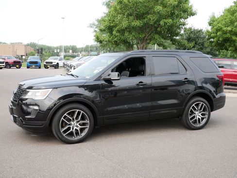 Used 2019 Ford Explorer Sport AWD/4WD image 3