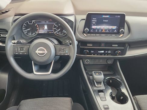 Used 2023 Nissan Rogue SV FWD image 27