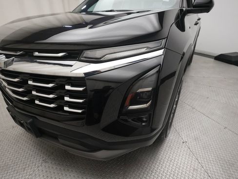 Used 2025 Chevrolet Equinox LT w/ Convenience Package II image 23