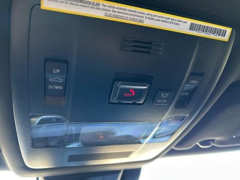 Used 2020 Lexus UX 250h w/ Premium Package image 23