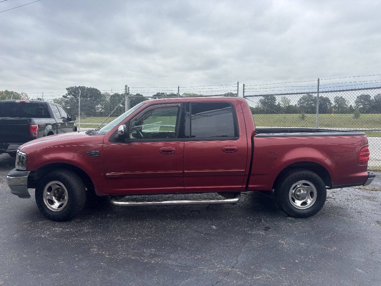 Used 2002 Ford F150 XLT RWD image 2