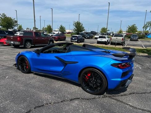 Used 2025 Chevrolet Corvette Z06 w/ Z07 Performance Package RWD image 5