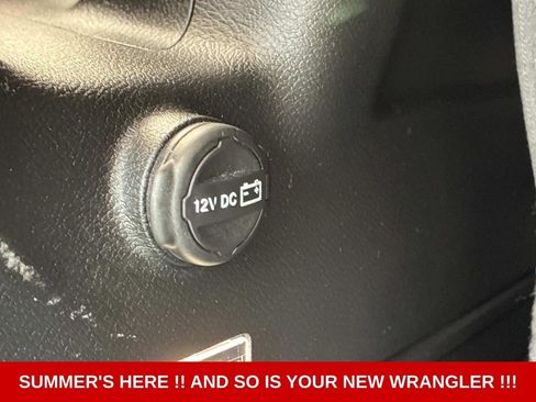 Used 2022 Jeep Wrangler Sport AWD/4WD image 13