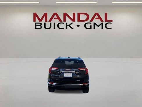 Used 2024 GMC Terrain SLT AWD/4WD image 6