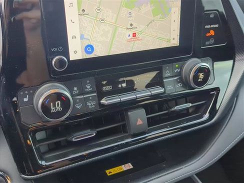 Used 2023 Toyota Highlander XSE FWD image 20