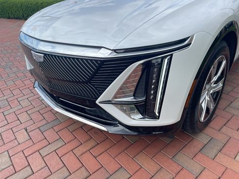 Used 2024 Cadillac Lyriq Tech w/ LPO, Floor Liner Package AWD/4WD image 2