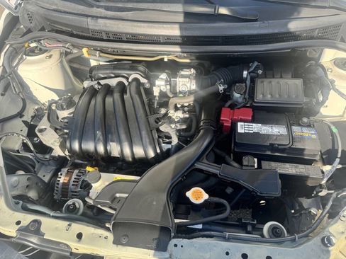 Used 2011 Nissan Versa Sedan image 12