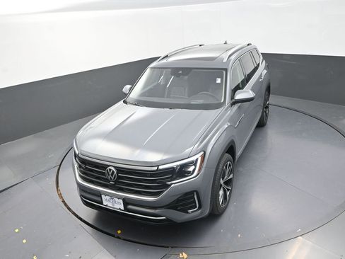 New 2026 Volkswagen Atlas SEL Premium R-Line AWD/4WD image 15
