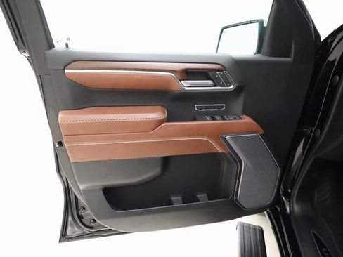 Used 2023 GMC Sierra 1500 Denali Ultimate image 8