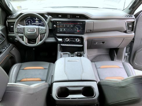 Certified 2024 GMC Sierra 2500 AT4 w/ AT4 Premium Plus Package AWD/4WD image 12