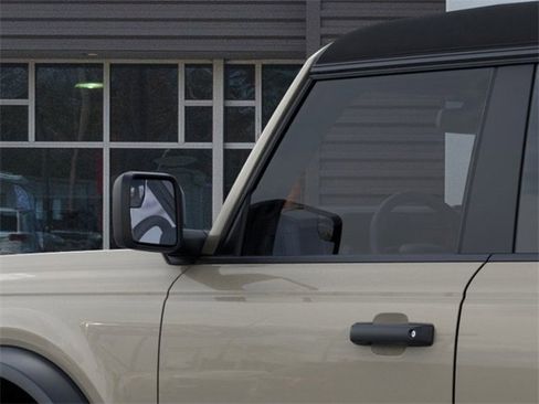 New 2025 Ford Bronco 4-Door image 22