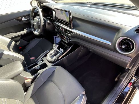 Used 2022 Kia Forte GT-Line w/ GT-Line Technology Package image 12