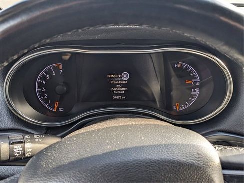 Certified 2022 Jeep Grand Cherokee Laredo X image 22