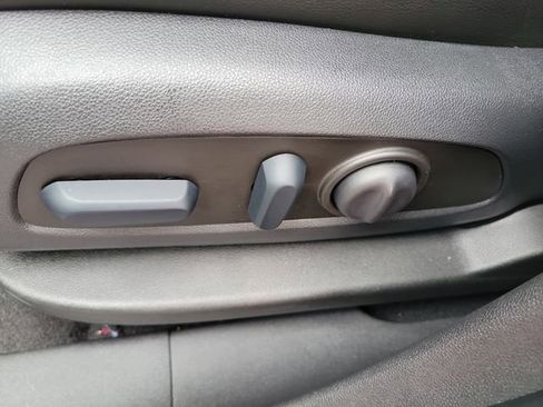 Used 2022 GMC Terrain SLT w/ Infotainment Package II FWD image 20