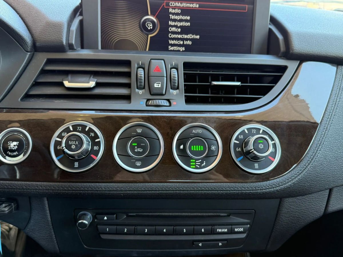 Used 2012 BMW Z4 sDrive35i RWD image 45