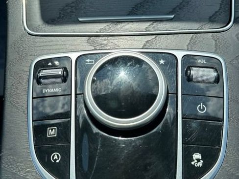 Used 2018 Mercedes-Benz GLC 300 4MATIC image 37