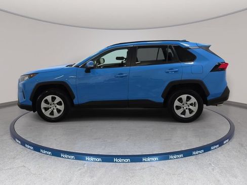 Used 2019 Toyota RAV4 LE w/ All Weather Liner Package AWD/4WD image 8