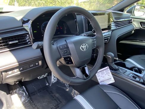 Certified 2026 Toyota Camry SE image 21