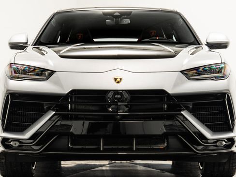 Used 2024 Lamborghini Urus Performante image 4