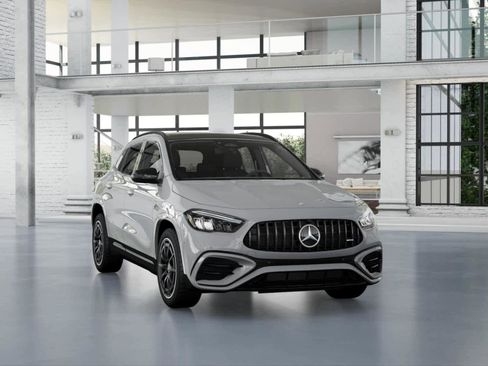 New 2026 Mercedes-Benz GLA 35 AMG 4MATIC image 8