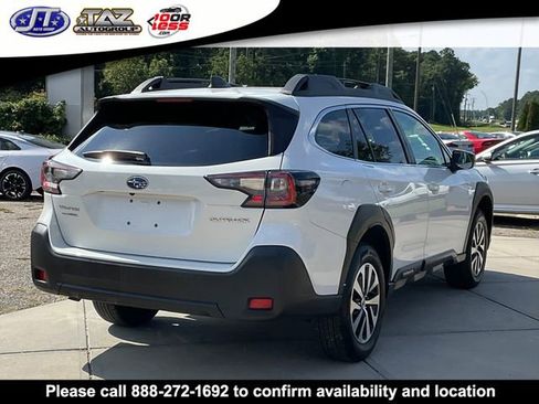 Used 2024 Subaru Outback Premium image 7