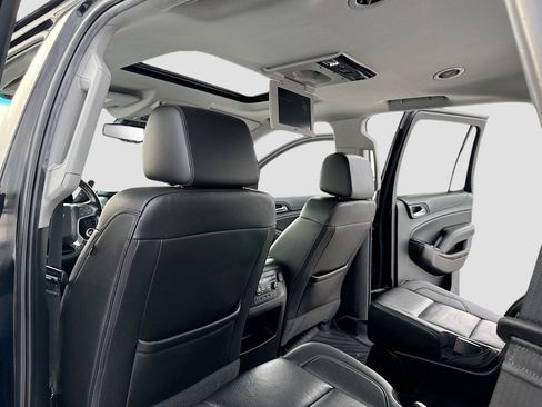 Used 2018 Chevrolet Tahoe LT image 6