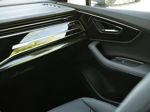 New 2026 Audi Q7 Premium Plus image 28