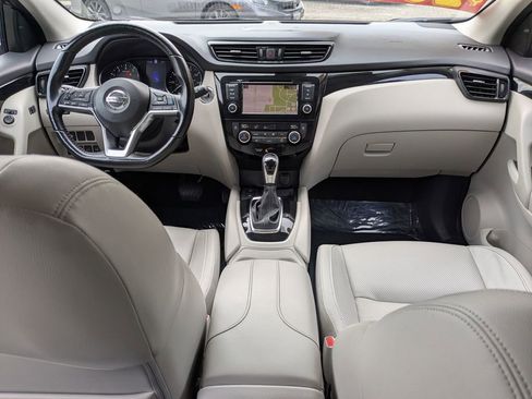 Used 2021 Nissan Rogue Sport SL w/ Premium Package image 24