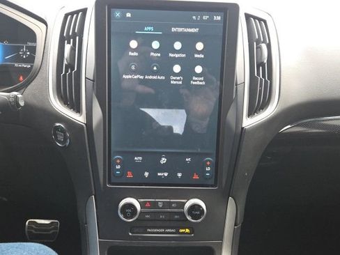 Used 2022 Ford Edge ST-Line w/ Class II Trailer Tow Package image 32