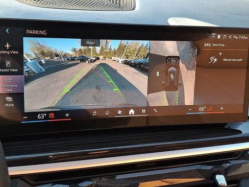 Used 2024 BMW X5 xDrive40i w/ Executive Package image 14