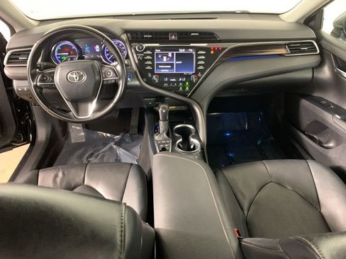 Used 2020 Toyota Camry XLE FWD image 35