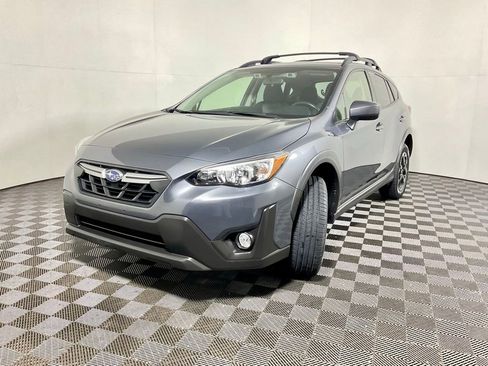 Used 2023 Subaru Crosstrek 2.0i Premium AWD/4WD image 2