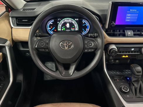 Certified 2025 Toyota RAV4 XLE AWD/4WD image 17