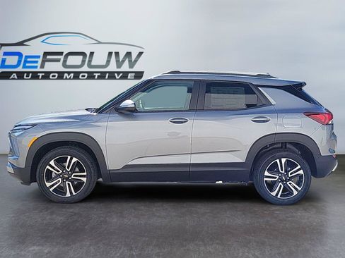 Used 2026 Chevrolet TrailBlazer LT FWD image 6