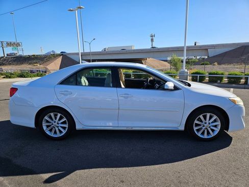 Used 2014 Toyota Camry XLE FWD image 4