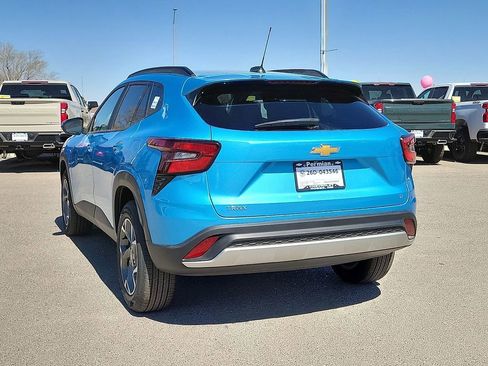 New 2026 Chevrolet Trax LT w/ LT Convenience Package image 8