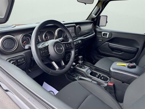 Used 2018 Jeep Wrangler Unlimited Sport S image 15