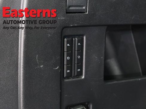 Used 2024 Ford Expedition XLT image 23