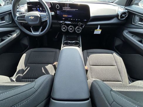 New 2025 Chevrolet Blazer EV LT image 12