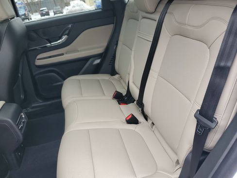 New 2026 Lincoln Corsair Premiere image 28