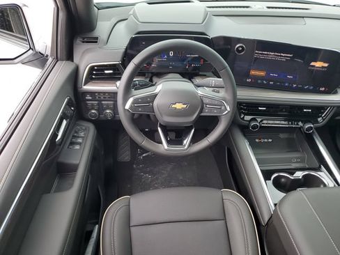 New 2026 Chevrolet Suburban Premier AWD/4WD image 10