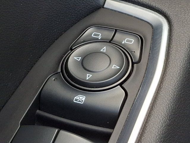 Used 2022 Chevrolet Silverado 1500 LT AWD/4WD image 19