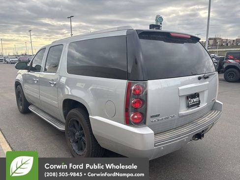 Used 2012 GMC Yukon XL Denali image 8