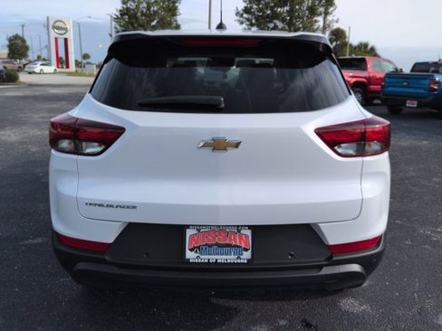 Used 2025 Chevrolet TrailBlazer LS w/ LS Convenience Package image 5